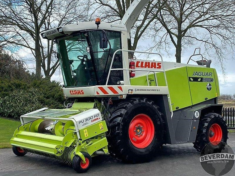 Claas Jaguar 830 492 - Кормоуборочный комбайн: фото 1 Claas Jaguar 830 492 - Кормоуборочный комбайн: фото 1
