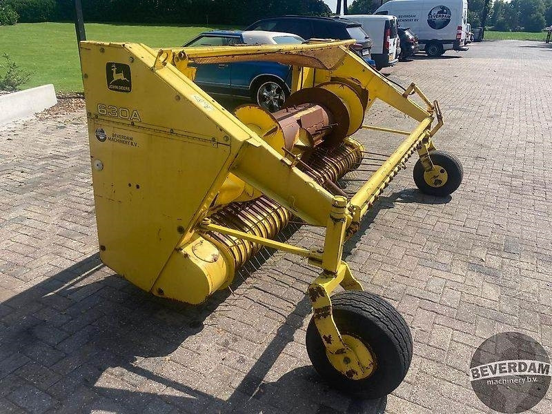 John Deere 630 A - Навесное оборудование для комбайна: фото 2 John Deere 630 A - Навесное оборудование для комбайна: фото 2