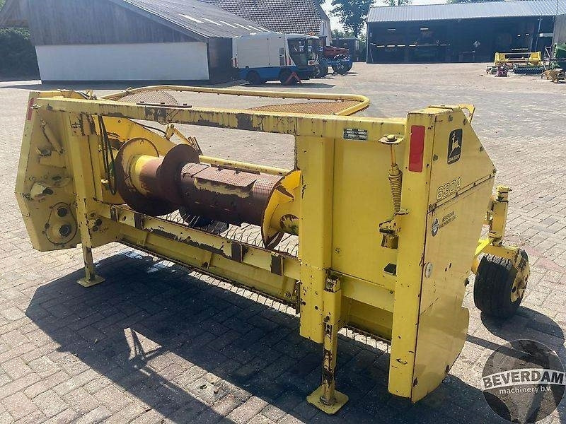 John Deere 630 A - Навесное оборудование для комбайна: фото 4 John Deere 630 A - Навесное оборудование для комбайна: фото 4
