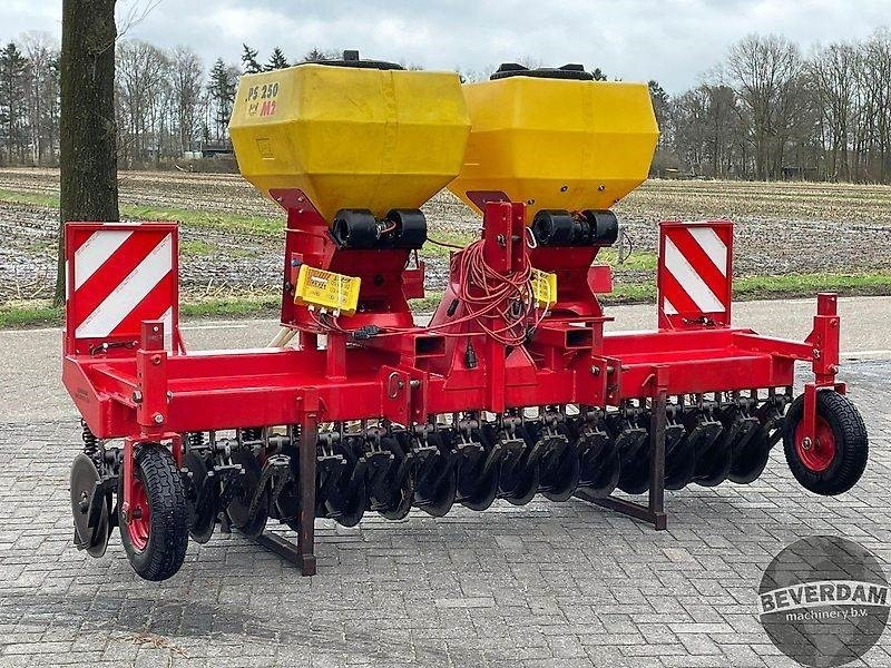 Vredo 3 m doorzaaier - Сеялка: фото 1 Vredo 3 m doorzaaier - Сеялка: фото 1