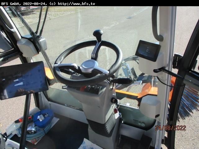 CityCat 2020 XL CityCat V20 mit 3 Besensystem - Подметально-уборочная машина: фото 4 CityCat 2020 XL CityCat V20 mit 3 Besensystem - Подметально-уборочная машина: фото 4