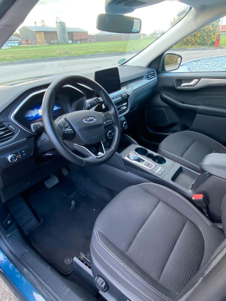 Ford Kuga Titanium 4X4 AWD - Внедорожник: фото 3 Ford Kuga Titanium 4X4 AWD - Внедорожник: фото 3