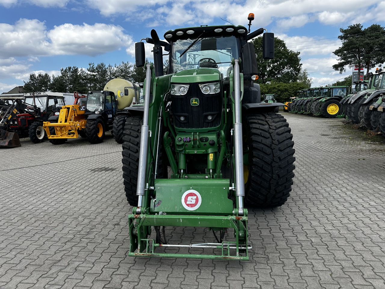 John Deere 6230R - Трактор: фото 2 John Deere 6230R - Трактор: фото 2