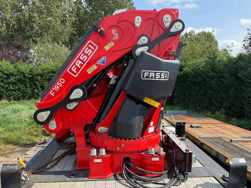 FASSI 8 x HYDR + 3 X MANUEL, REMOTE CONTROLE, WINCH 5630 KG, WITH SEPARATE BOX WITH HYDROVEN POWERPACK 30KW AND OIL TANK. F1950RAF 2. - Стрела: фото 2 FASSI 8 x HYDR + 3 X MANUEL, REMOTE CONTROLE, WINCH 5630 KG, WITH SEPARATE BOX WITH HYDROVEN POWERPACK 30KW AND OIL TANK. F1950RAF 2. - Стрела: фото 2