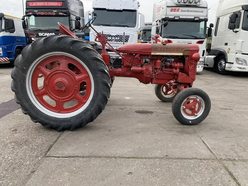 Farmall SUPER F.C. SUPER F.C. TRAKTOR - Трактор: фото 4 Farmall SUPER F.C. SUPER F.C. TRAKTOR - Трактор: фото 4