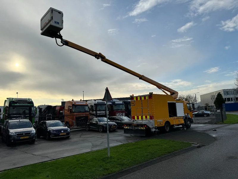 Volvo FL 240 4X2 DANILIFT WDT 180S ONLY 327.000 KM - Грузовик: фото 4 Volvo FL 240 4X2 DANILIFT WDT 180S ONLY 327.000 KM - Грузовик: фото 4