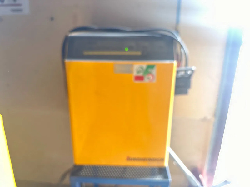 Jungheinrich ETX513, 5697 HOURS - Тележка: фото 4 Jungheinrich ETX513, 5697 HOURS - Тележка: фото 4