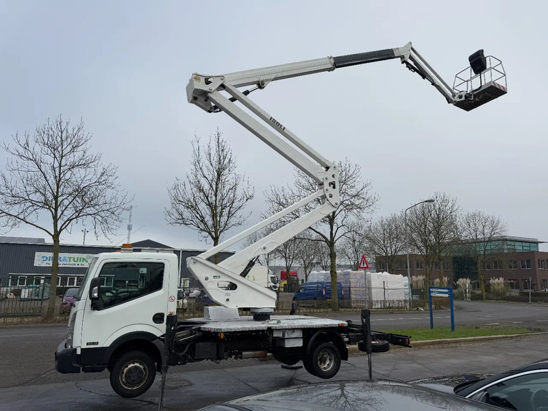 Nissan Cabstar 35.12 + ISOLI 21 METER AERIAL PLATFORM - Коммерческий автомобиль: фото 2 Nissan Cabstar 35.12 + ISOLI 21 METER AERIAL PLATFORM - Коммерческий автомобиль: фото 2
