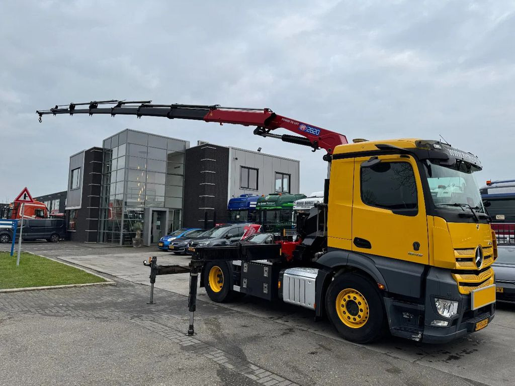 Mercedes-Benz Actros 1845 4X2 - EURO 6 + HMF 2820 + REMOTE + O - Автоманипулятор, Тягач: фото 2 Mercedes-Benz Actros 1845 4X2 - EURO 6 + HMF 2820 + REMOTE + O - Автоманипулятор, Тягач: фото 2