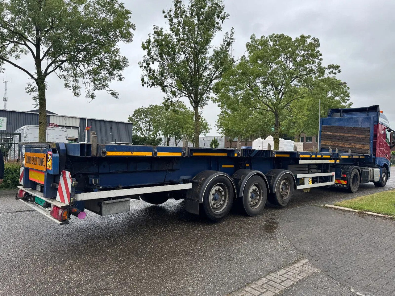 Schmidt HAGEN 3 AXLE + LIFTING AXLE - Полуприцеп бортовой/ Платформа: фото 4 Schmidt HAGEN 3 AXLE + LIFTING AXLE - Полуприцеп бортовой/ Платформа: фото 4