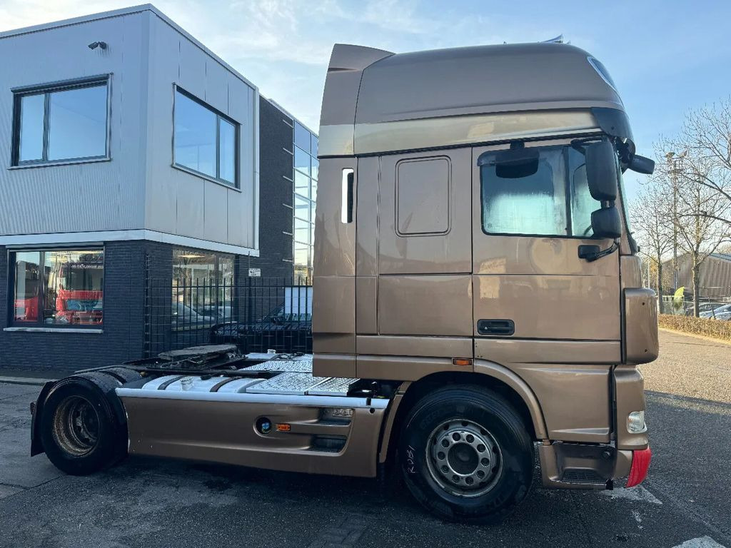 DAF XF 105.410 4X2 - EURO 5 + MANUAL GEAR - Тягач: фото 4 DAF XF 105.410 4X2 - EURO 5 + MANUAL GEAR - Тягач: фото 4