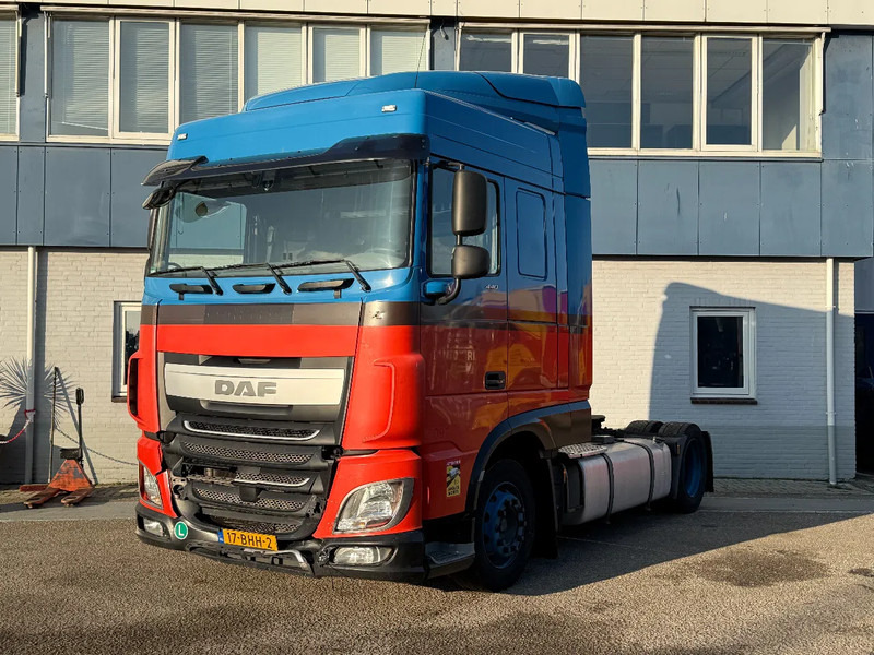 DAF XF 440 4X2 EURO 6 MEGA - ONLY 706.274 KM - Тягач: фото 1 DAF XF 440 4X2 EURO 6 MEGA - ONLY 706.274 KM - Тягач: фото 1