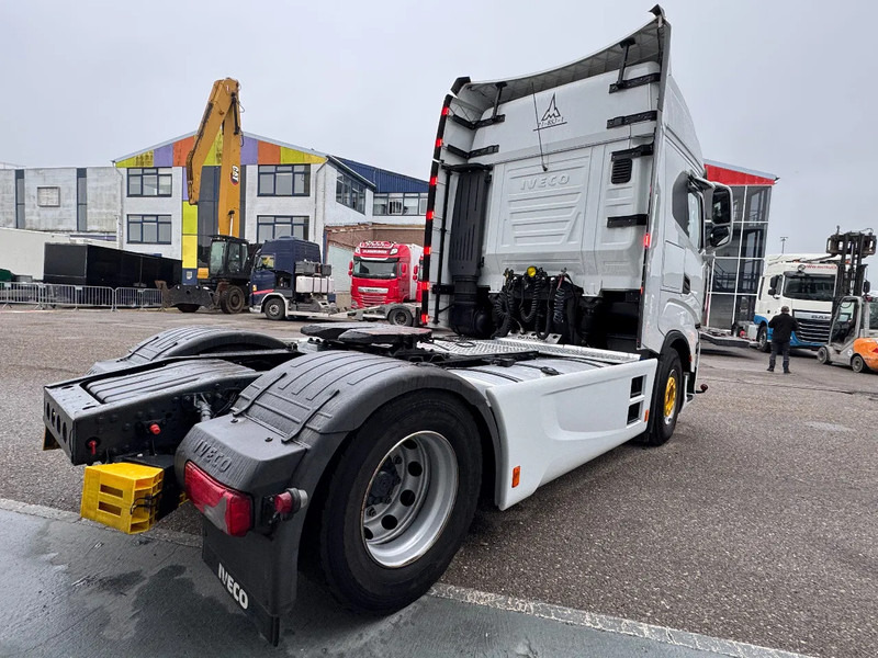 Iveco S-WAY 460 4X2 EURO 6 SKIRTS DOUBLE TANK - Тягач: фото 5 Iveco S-WAY 460 4X2 EURO 6 SKIRTS DOUBLE TANK - Тягач: фото 5