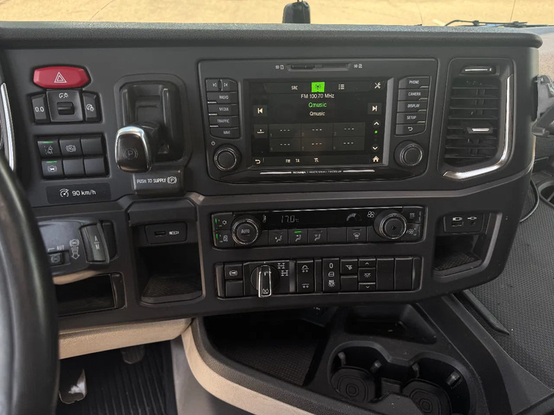 Тягач Scania R520 V8 NGS 6X4 EURO 6: фото 13
