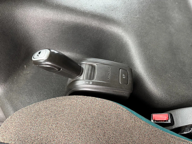 Тягач Volvo FM 370 4X2 EURO 6 SKIRTS SPOILERS I-SHIFT: фото 12