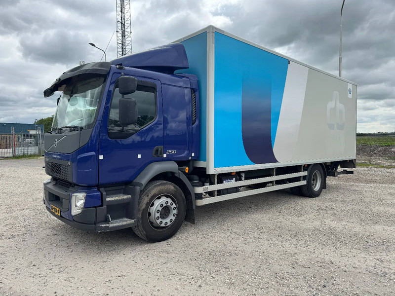 Volvo FL 250 4X2 EURO 6 CARGO LOCK + DHOLLANDIA LIFT TÜV TILL 02-2026 - Грузовик с закрытым кузовом: фото 2 Volvo FL 250 4X2 EURO 6 CARGO LOCK + DHOLLANDIA LIFT TÜV TILL 02-2026 - Грузовик с закрытым кузовом: фото 2