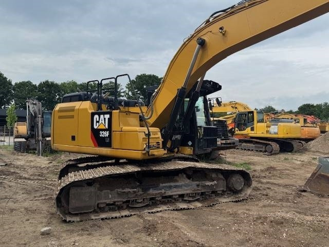CAT 326 F L - Гусеничный экскаватор: фото 3 CAT 326 F L - Гусеничный экскаватор: фото 3