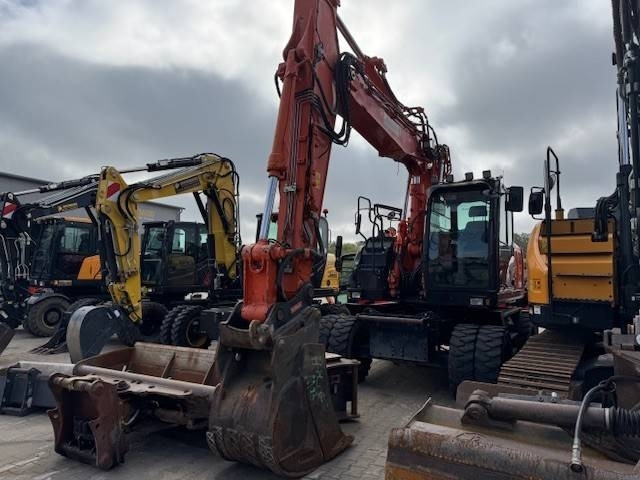 Колёсный экскаватор Hitachi ZX 170 W: фото 9