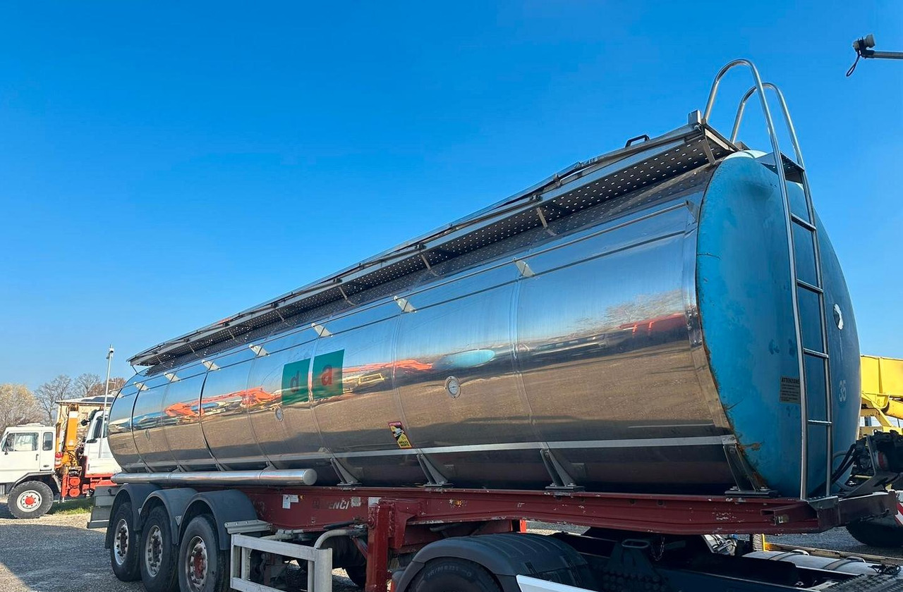 Semirimorchio cisterna Menci trasporto alimentari - Полуприцеп-цистерна: фото 2 Semirimorchio cisterna Menci trasporto alimentari - Полуприцеп-цистерна: фото 2