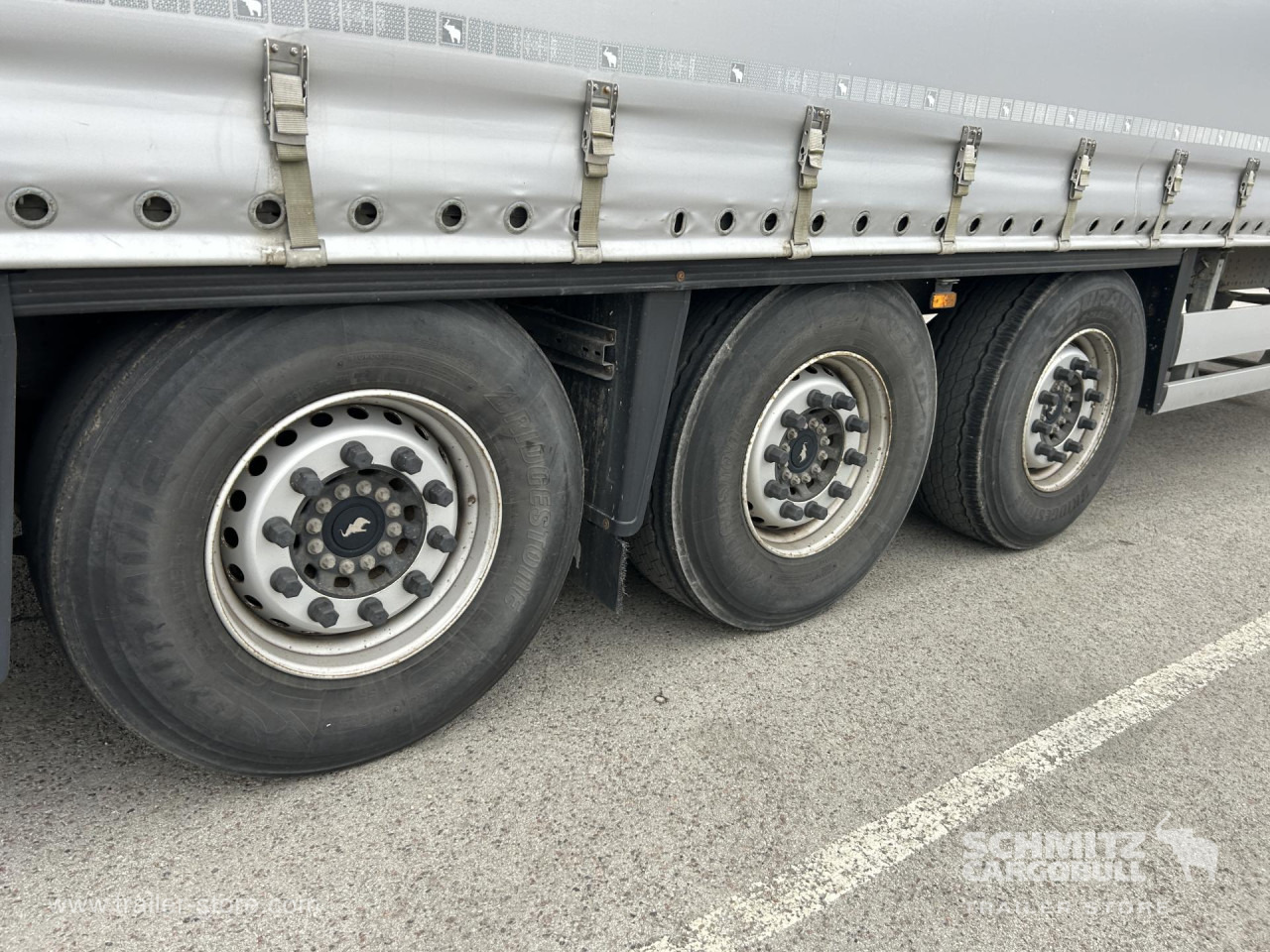 SCHMITZ Curtainsider Standard - Тентованный полуприцеп: фото 2 SCHMITZ Curtainsider Standard - Тентованный полуприцеп: фото 2