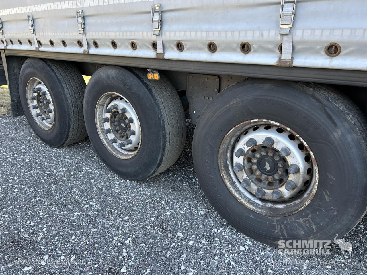SCHMITZ Curtainsider Standard - Тентованный полуприцеп: фото 2 SCHMITZ Curtainsider Standard - Тентованный полуприцеп: фото 2