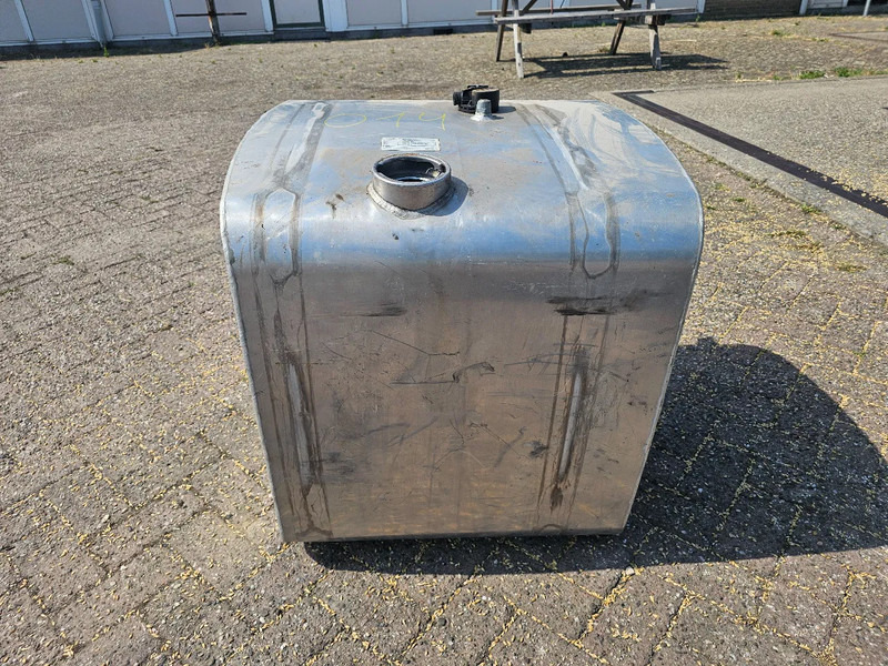 ACGB 787 Mercedes Actros - A6624703501 - Dieseltank 290 Liter - Топливный бак для Грузовиков: фото 2 ACGB 787 Mercedes Actros - A6624703501 - Dieseltank 290 Liter - Топливный бак для Грузовиков: фото 2