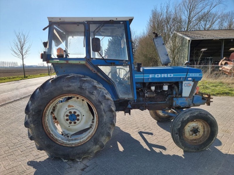 Ford 5610 - Трактор: фото 3 Ford 5610 - Трактор: фото 3