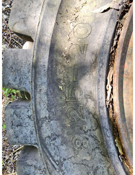 SOLIDE 8.25-20 - Шина: фото 4 SOLIDE 8.25-20 - Шина: фото 4