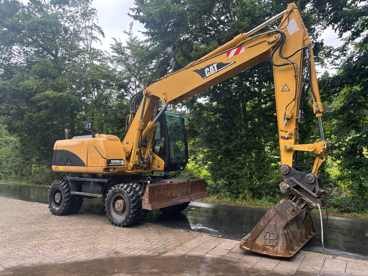 CATERPILLAR M 316 C - Колёсный экскаватор: фото 4 CATERPILLAR M 316 C - Колёсный экскаватор: фото 4