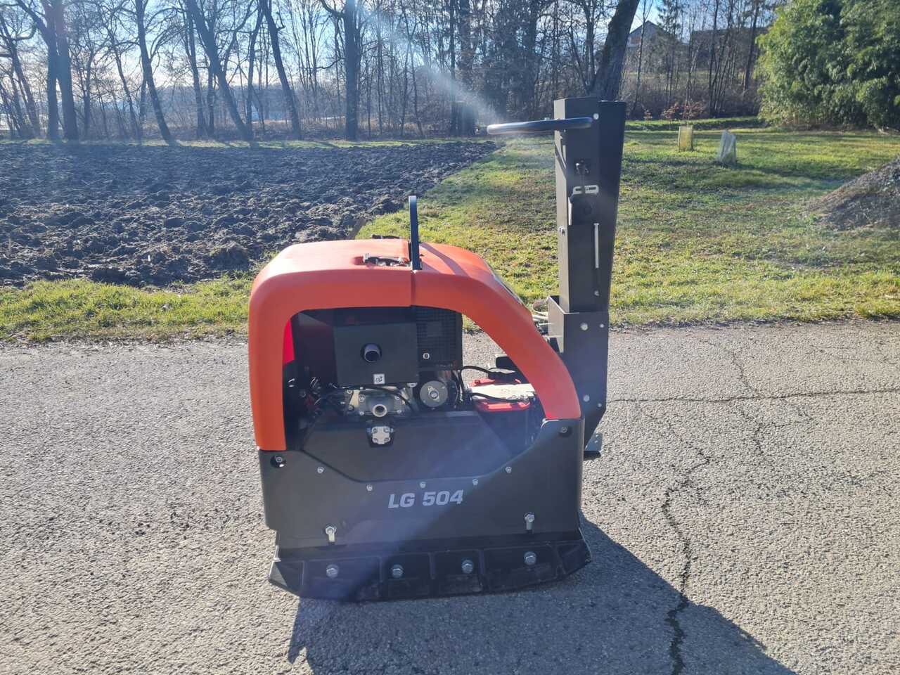 Husqvarna LG 504 - Виброплита: фото 2 Husqvarna LG 504 - Виброплита: фото 2