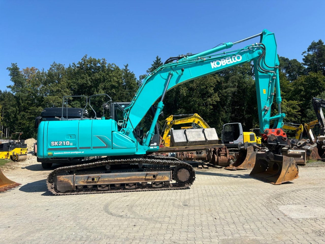 KOBELCO SK 210 NLC-9 - Гусеничный экскаватор: фото 2 KOBELCO SK 210 NLC-9 - Гусеничный экскаватор: фото 2