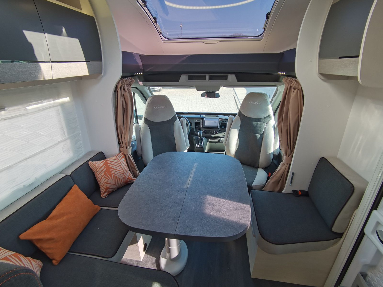 Chausson 627 TITANIUM /-2026- / 165PS - 8G. AUTOMATIK - Полуинтегрированный автодом: фото 5 Chausson 627 TITANIUM /-2026- / 165PS - 8G. AUTOMATIK - Полуинтегрированный автодом: фото 5