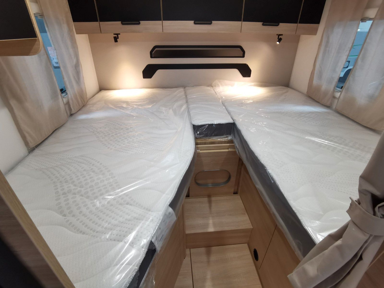 Полуинтегрированный автодом Chausson 627 TITANIUM / - 2026 - / EINZELBETTEN & HUBBETT: фото 20 Полуинтегрированный автодом Chausson 627 TITANIUM / - 2026 - / EINZELBETTEN & HUBBETT: фото 20