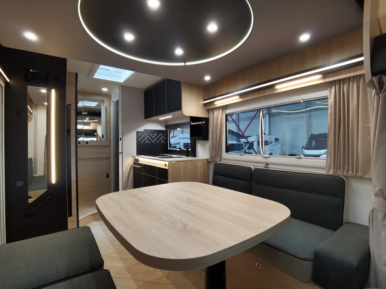 Chausson 640 TITANIUM / MODELL 2026 / 165PS /XXL-HUBBETT - Полуинтегрированный автодом: фото 5 Chausson 640 TITANIUM / MODELL 2026 / 165PS /XXL-HUBBETT - Полуинтегрированный автодом: фото 5