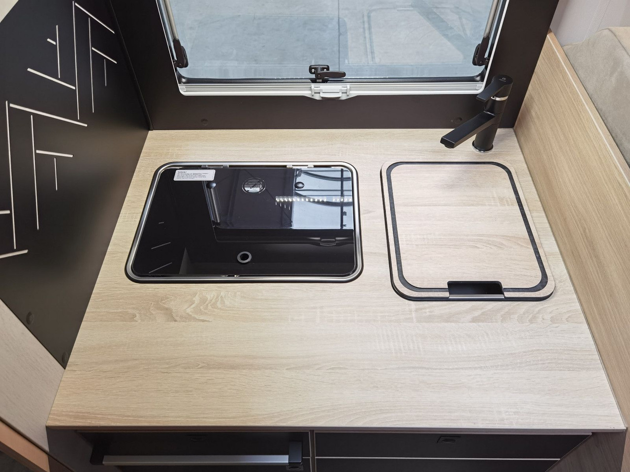 Полуинтегрированный автодом Chausson 724 ETAPE - LINE /140PS /ZUBEHÖR & CONNECT PAKET: фото 14 Полуинтегрированный автодом Chausson 724 ETAPE - LINE /140PS /ZUBEHÖR & CONNECT PAKET: фото 14