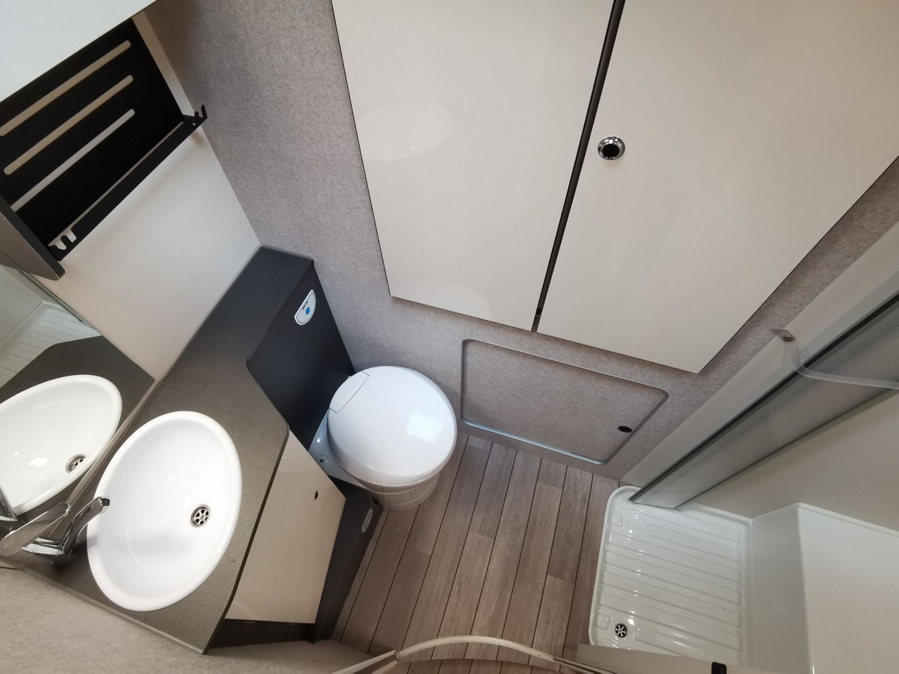 Полуинтегрированный автодом Forster T 639 LF /-MODELL 2026- / XXL- HUBBETT & RAUMBAD: фото 20 Полуинтегрированный автодом Forster T 639 LF /-MODELL 2026- / XXL- HUBBETT & RAUMBAD: фото 20