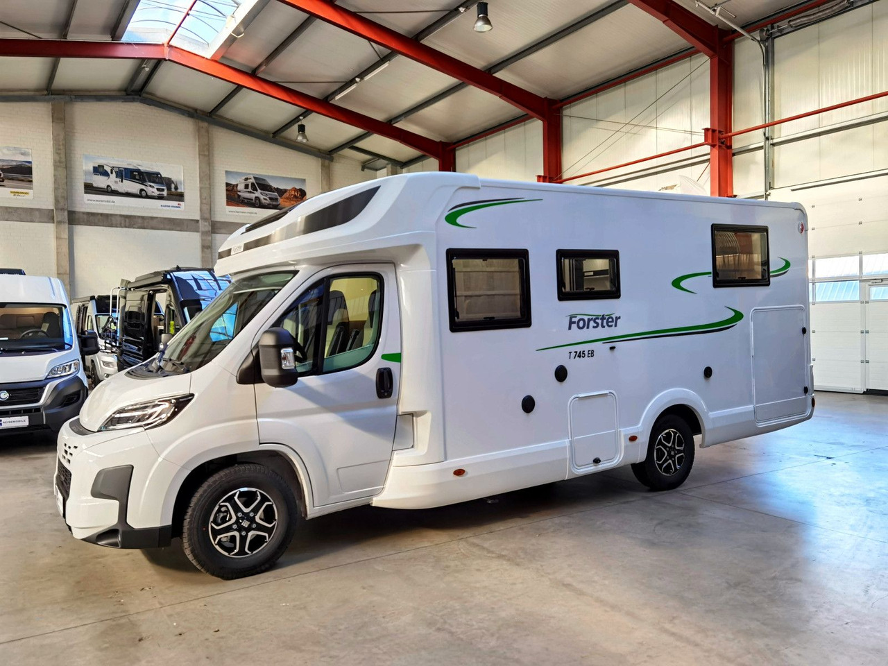 Новый Полуинтегрированный автодом Forster T 745 EB /-MODELL 2025- / EINZELBETTEN & RAUMBAD: фото 6