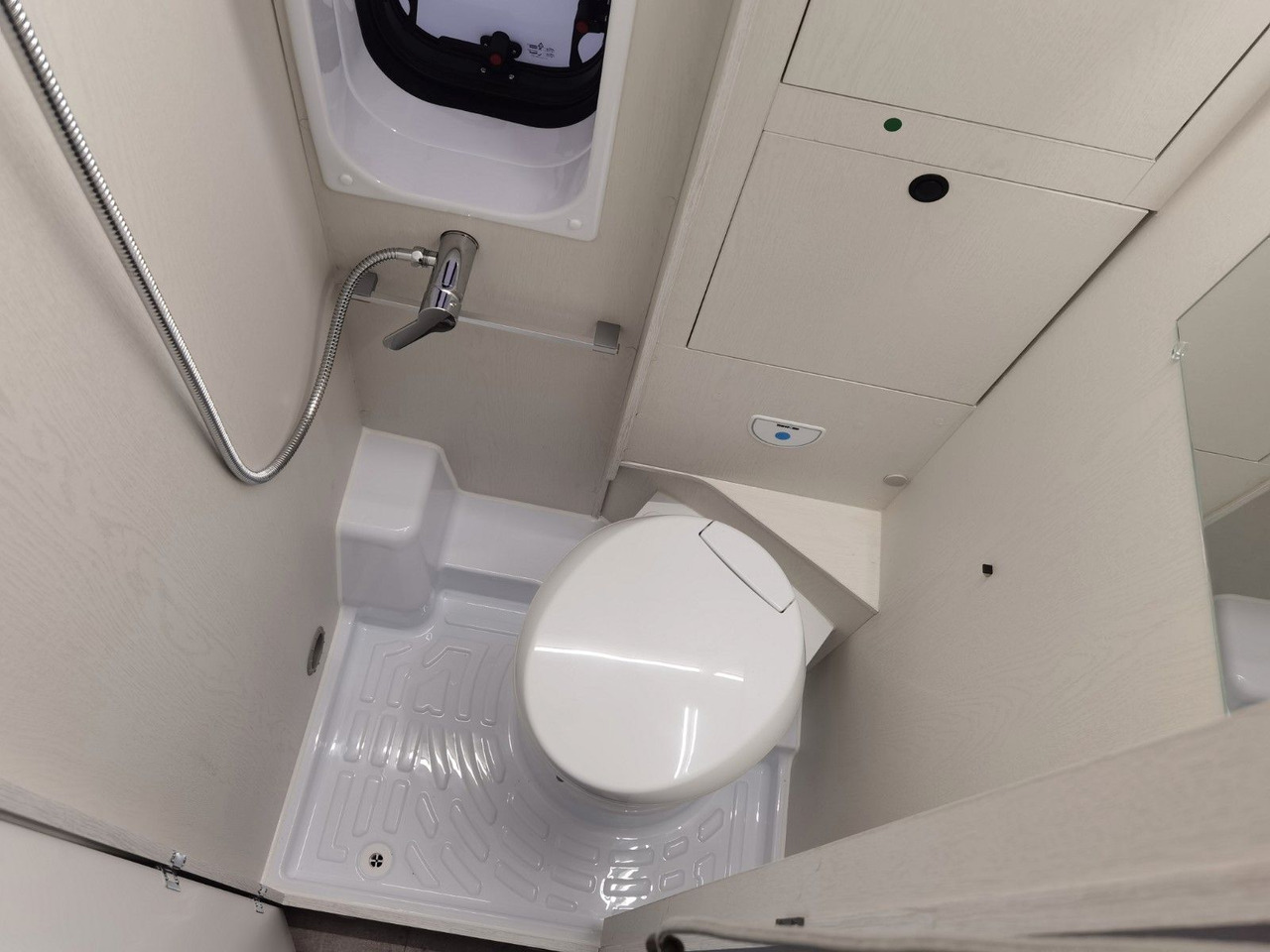 Кастенваген Karmann DAVIS 540 TRENDSTYLE / -2026- / 140PS-AUTOMATIK: фото 21 Кастенваген Karmann DAVIS 540 TRENDSTYLE / -2026- / 140PS-AUTOMATIK: фото 21