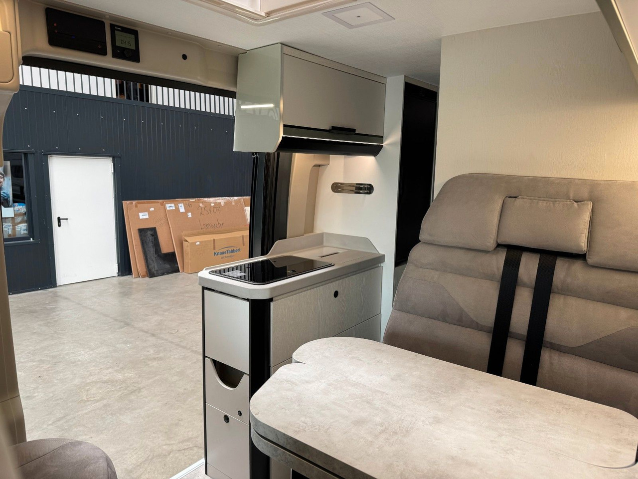 Karmann DAVIS 590 LIFESTYLE /-2026-/ CONCEPT- PLUS PAKET в лизинг Karmann DAVIS 590 LIFESTYLE /-2026-/ CONCEPT- PLUS PAKET: фото 18
