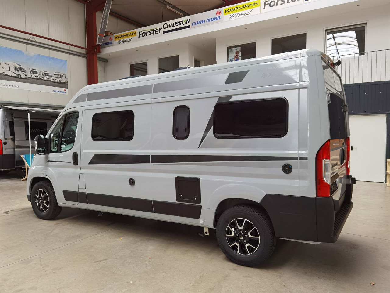 Karmann DEXTER 580 /- 2026 -/ PANORAMA DACHFENSTER - Кастенваген: фото 5 Karmann DEXTER 580 /- 2026 -/ PANORAMA DACHFENSTER - Кастенваген: фото 5