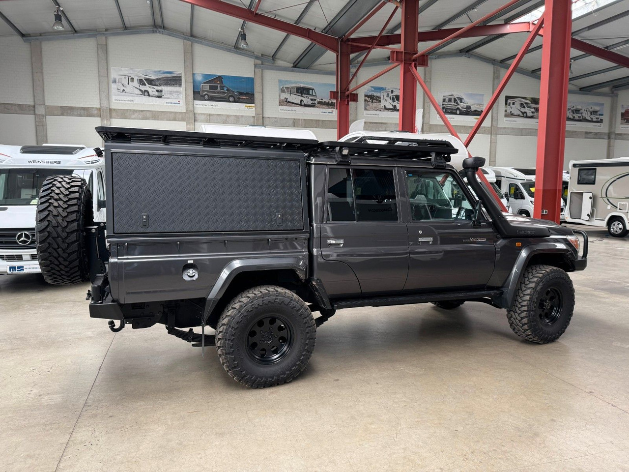 Toyota GRJ 79 DC - VX LIMITED / VIELE EXTRAS - Внедорожник: фото 3 Toyota GRJ 79 DC - VX LIMITED / VIELE EXTRAS - Внедорожник: фото 3