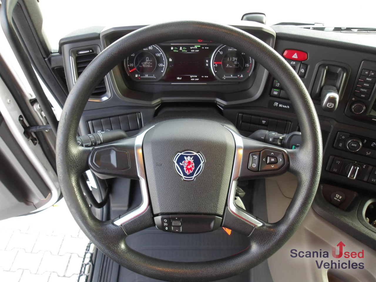 SCANIA P 320 B6x2*4LB / Full Air / Getränkefahrzeug - Грузовик для перевозки напитков: фото 3 SCANIA P 320 B6x2*4LB / Full Air / Getränkefahrzeug - Грузовик для перевозки напитков: фото 3