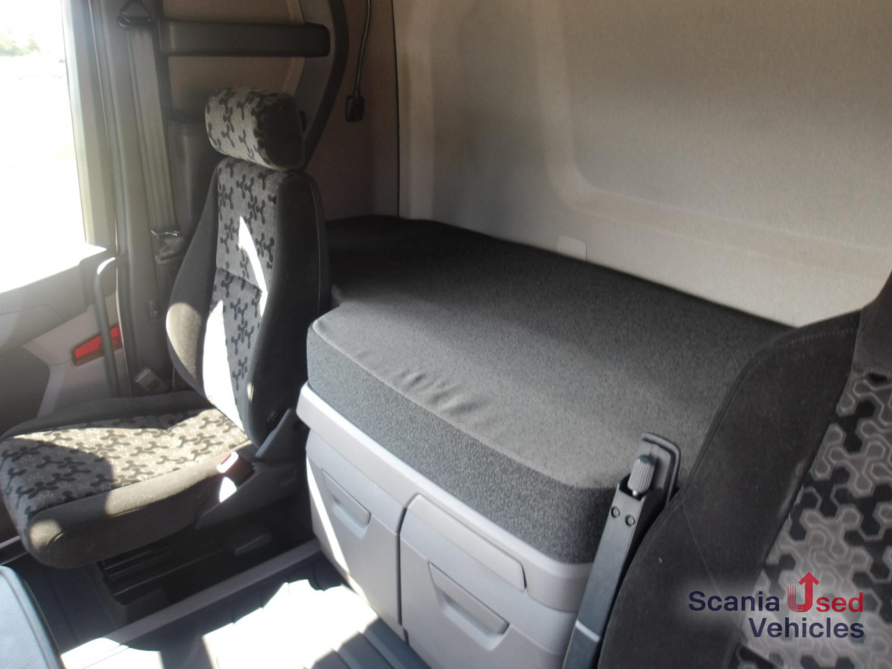 SCANIA R 460 A4x2NA - Тягач: фото 5 SCANIA R 460 A4x2NA - Тягач: фото 5