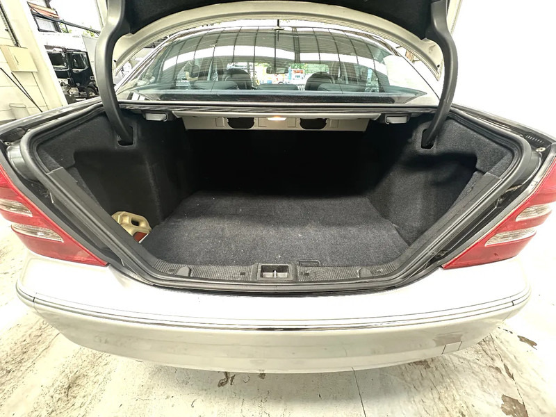 Mercedes-Benz C-Klasse C30 CDI / AMG /DIESEL TURBO 33795 km - Седан: фото 5 Mercedes-Benz C-Klasse C30 CDI / AMG /DIESEL TURBO 33795 km - Седан: фото 5