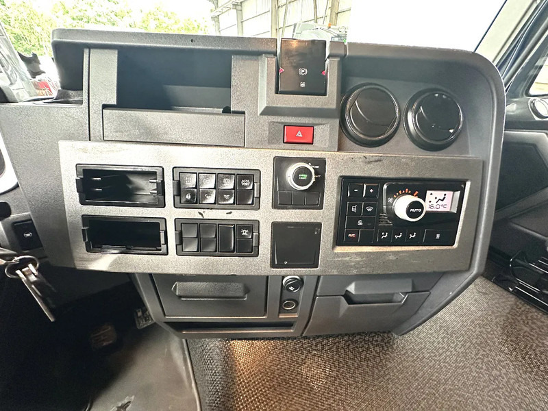 Тягач Renault T460 HD001 / AIRCO: фото 11