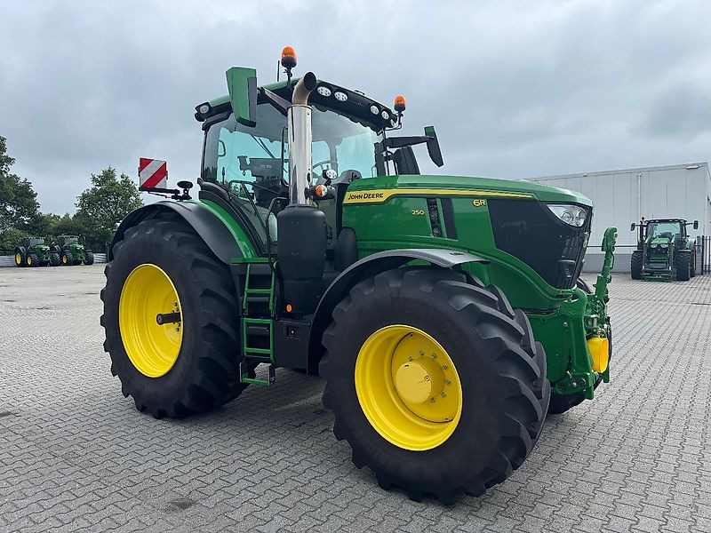 John Deere 6R250 AP 50KM G5-PLUS FH+FA 2024 875 UUR!!! - Трактор: фото 2 John Deere 6R250 AP 50KM G5-PLUS FH+FA 2024 875 UUR!!! - Трактор: фото 2