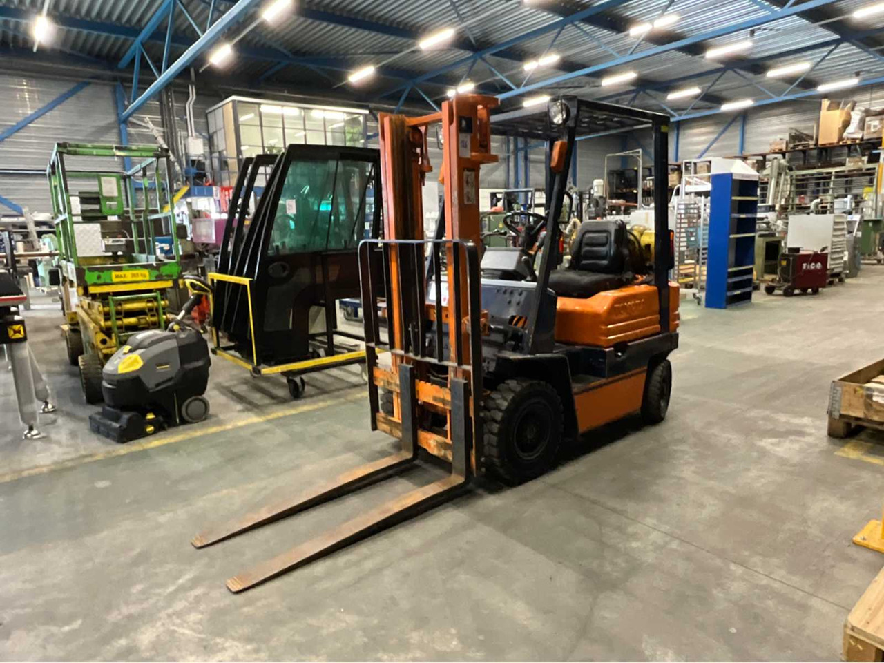 1991 TOYOTA 42 5FGF 14 FORKLIFT - Вилочный погрузчик: фото 2 1991 TOYOTA 42 5FGF 14 FORKLIFT - Вилочный погрузчик: фото 2