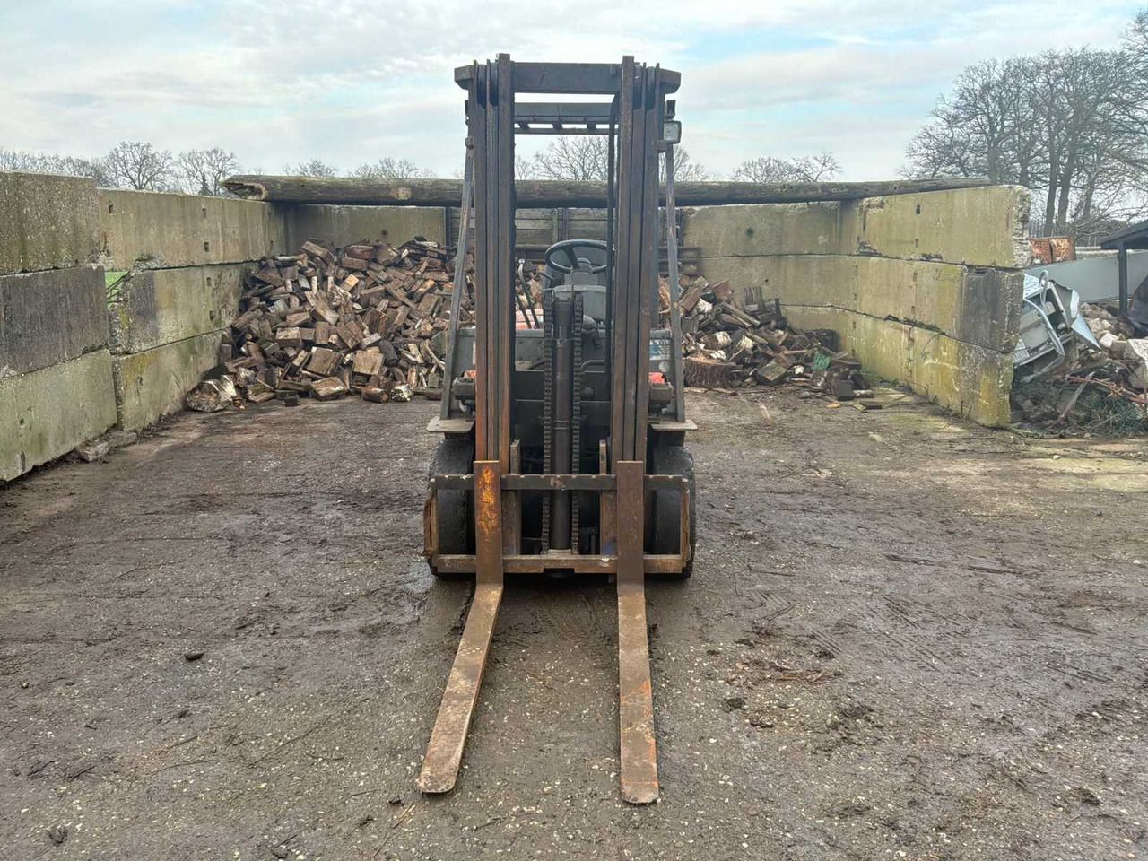 1995 TOYOTA O2 6FDF 25 FORKLIFT - Вилочный погрузчик: фото 3 1995 TOYOTA O2 6FDF 25 FORKLIFT - Вилочный погрузчик: фото 3