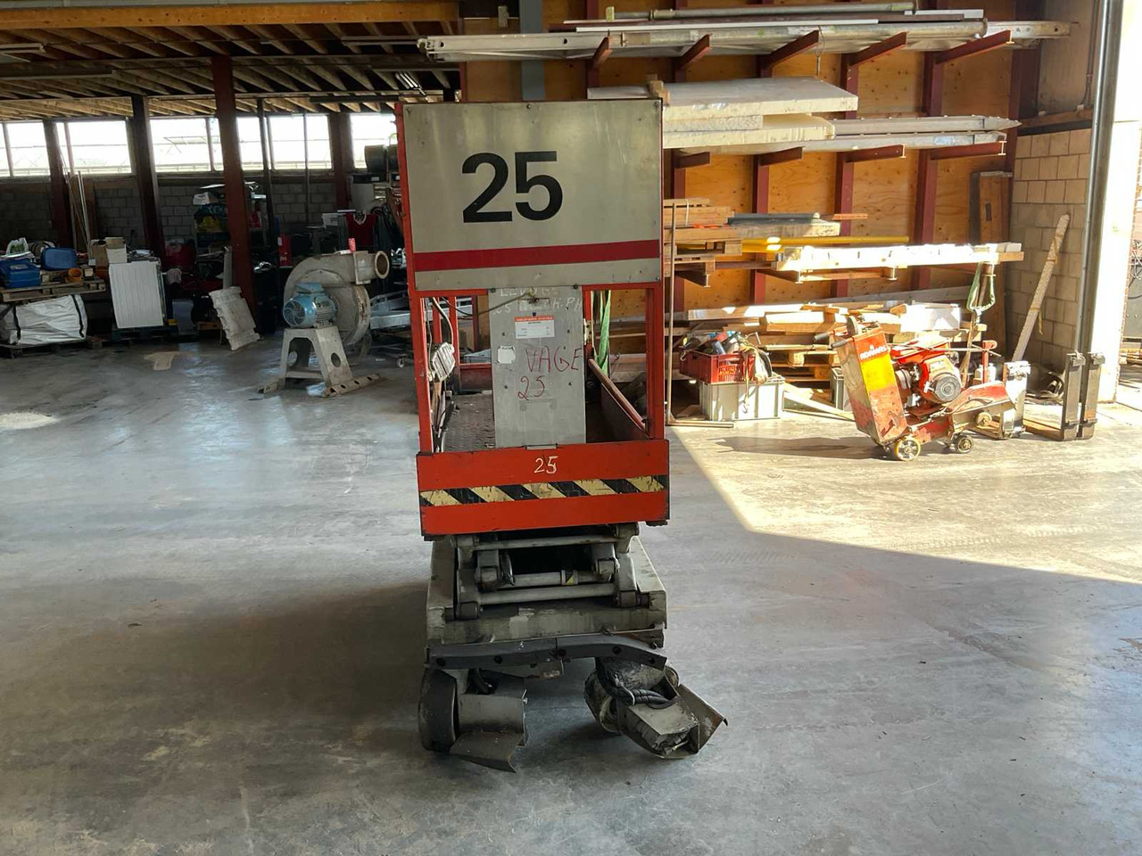 2002 SKYJACK SJ3 3015 AERIAL PLATFORM - Подъёмник: фото 5 2002 SKYJACK SJ3 3015 AERIAL PLATFORM - Подъёмник: фото 5