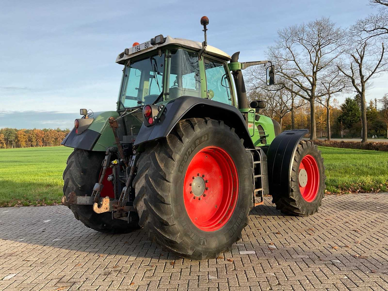 2004 FENDT 916 VARIO TMS ALL-WHEEL DRIVE AGRICULTURAL TRACTOR - Трактор: фото 5 2004 FENDT 916 VARIO TMS ALL-WHEEL DRIVE AGRICULTURAL TRACTOR - Трактор: фото 5